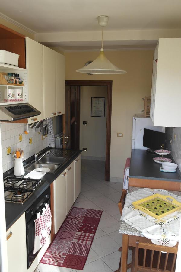 Apartamento La Casa Del Sole Caprarola Exterior foto