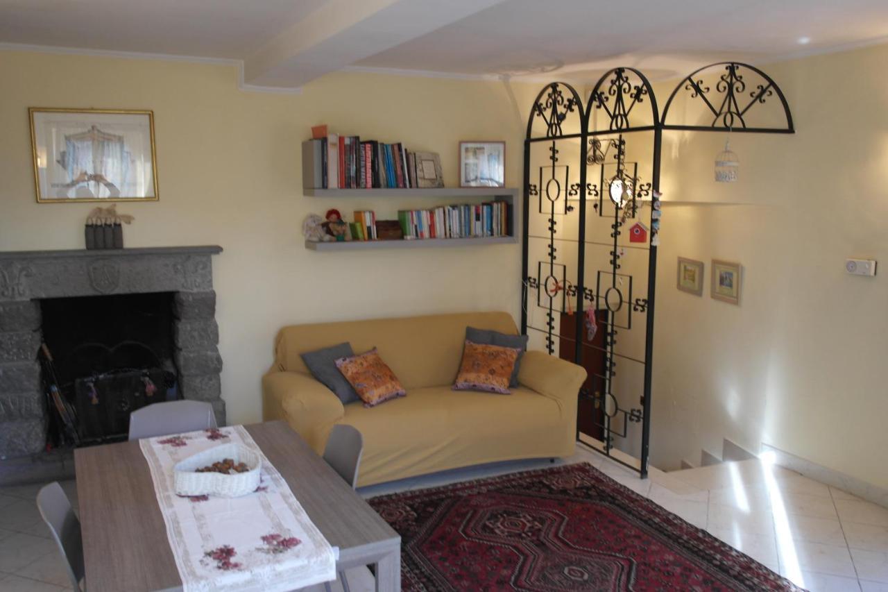 Apartamento La Casa Del Sole Caprarola Exterior foto