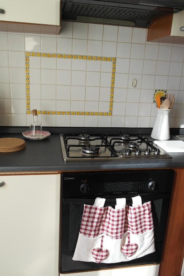 Apartamento La Casa Del Sole Caprarola Exterior foto